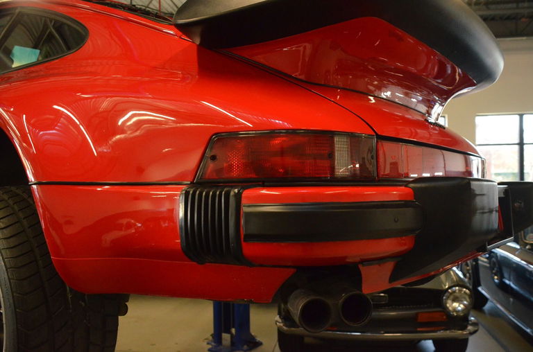 Porsche 911 Turbo 3.3 (US)