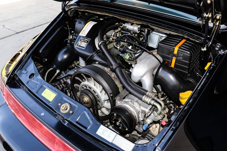 Porsche 964 Carrera 4