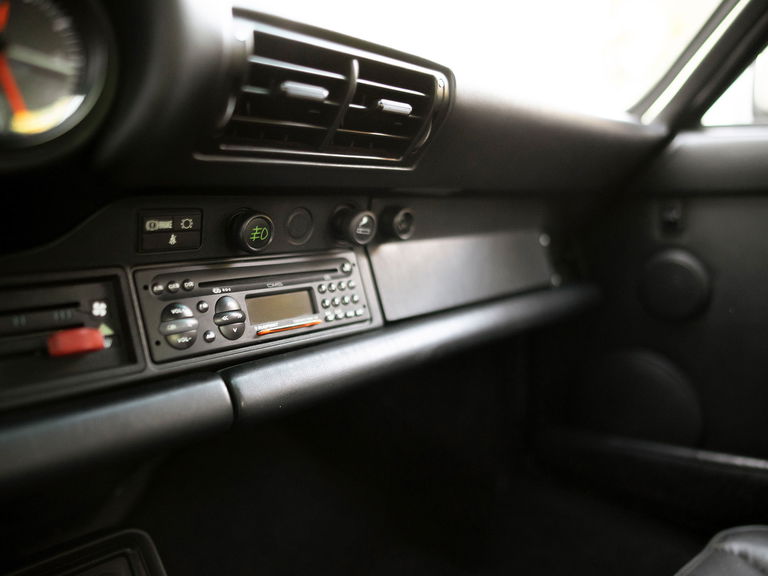 Porsche 911 Carrera 3.2 (US)