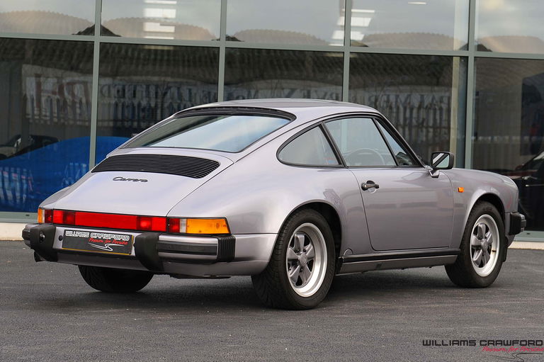 Porsche 911 Carrera 3.2