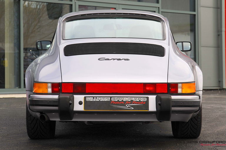 Porsche 911 Carrera 3.2