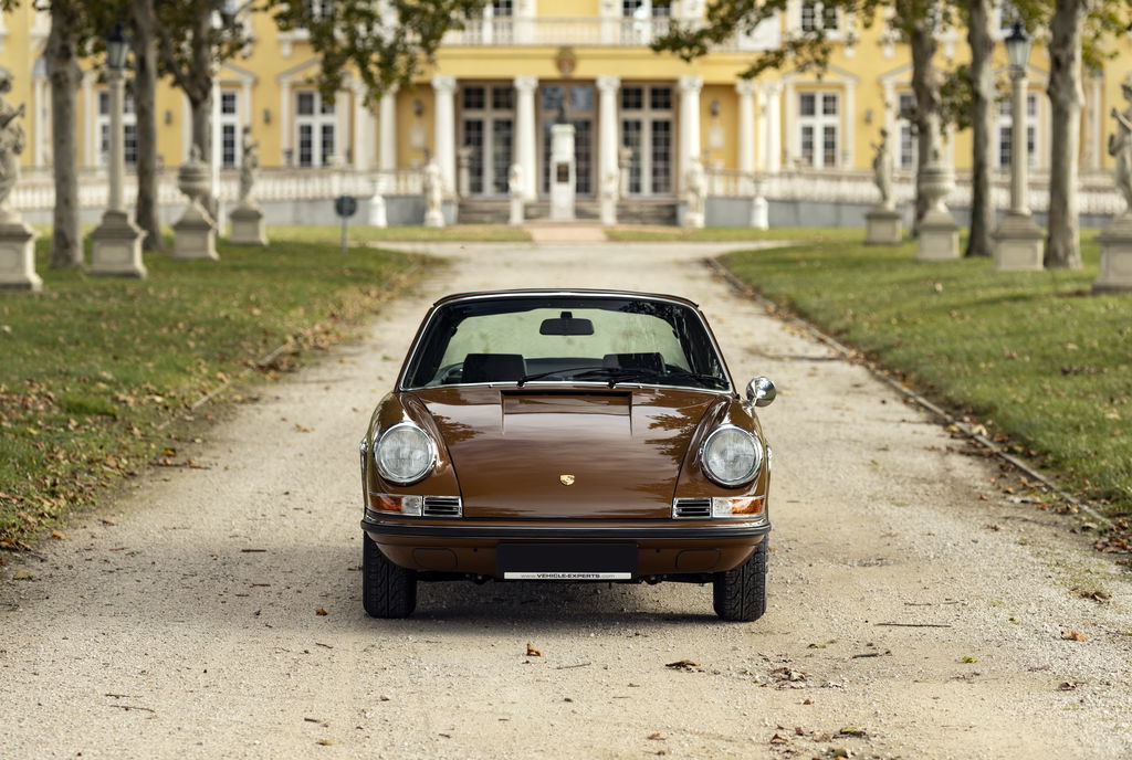 Porsche 911 E
