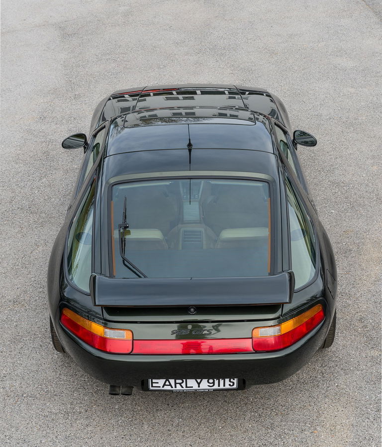 Porsche 928 GTS