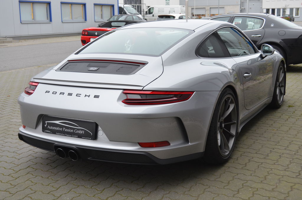 Porsche 991 GT3 Touring
