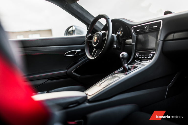 Porsche 991 GT3 Touring