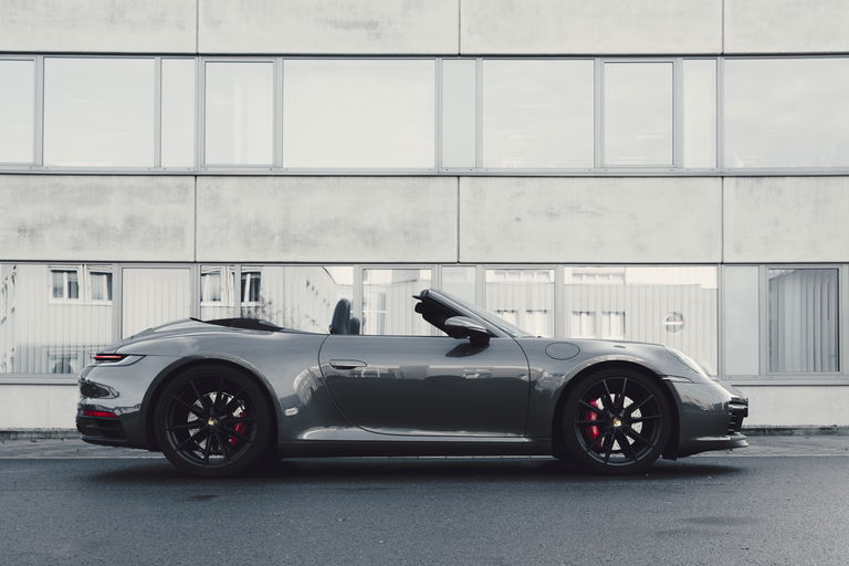 Porsche 992 Carrera 4S