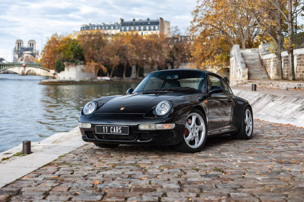 Porsche 993 Carrera 4S in Schwarz L741 von Eleven Cars
