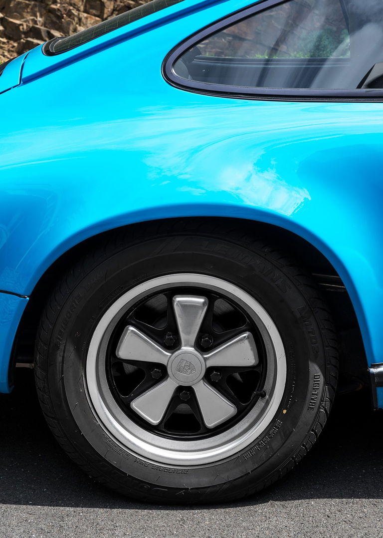 Porsche 911 Carrera 2,7