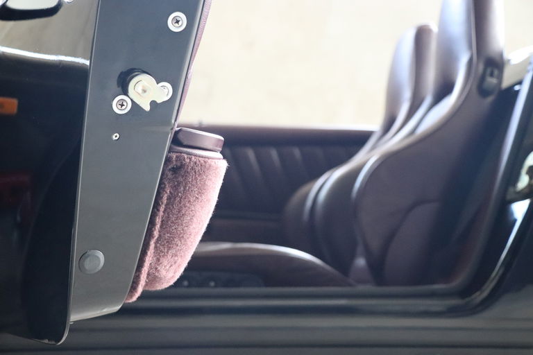 Porsche 911 Carrera 3.2 Speedster