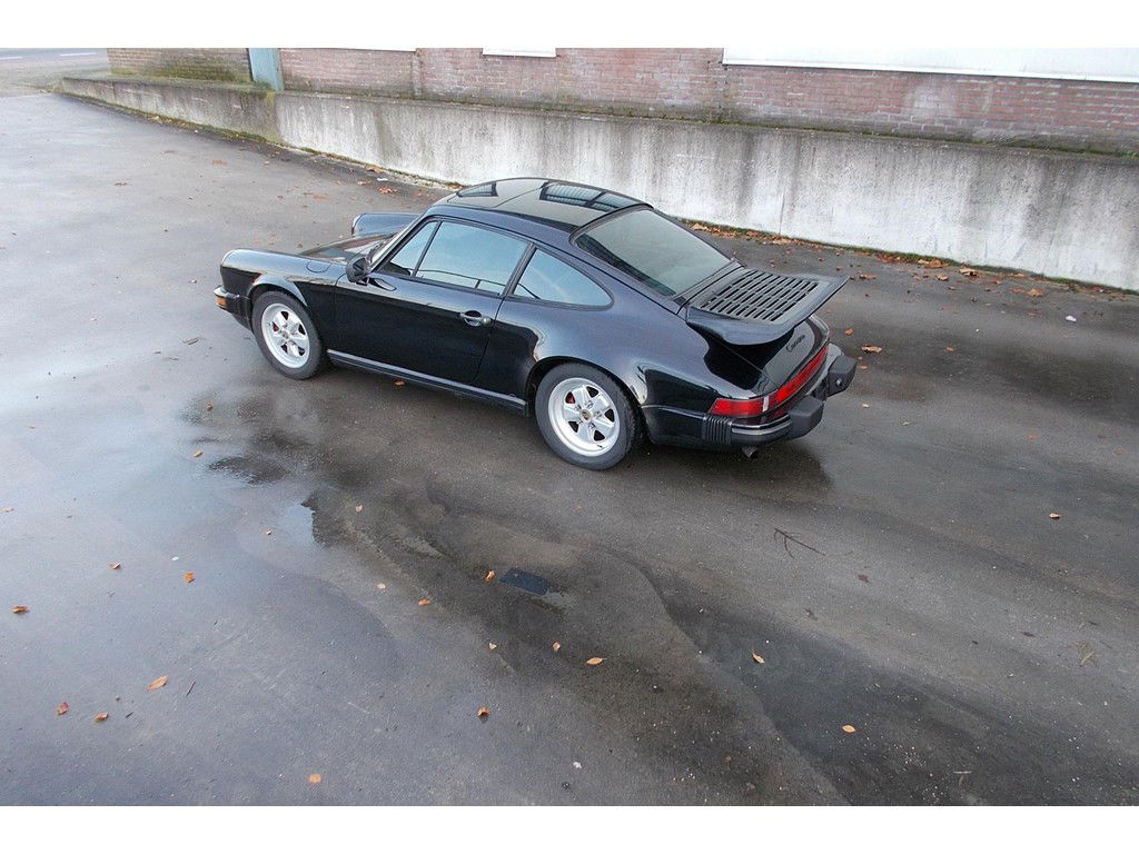 Porsche 911 Carrera 3.2 (US)