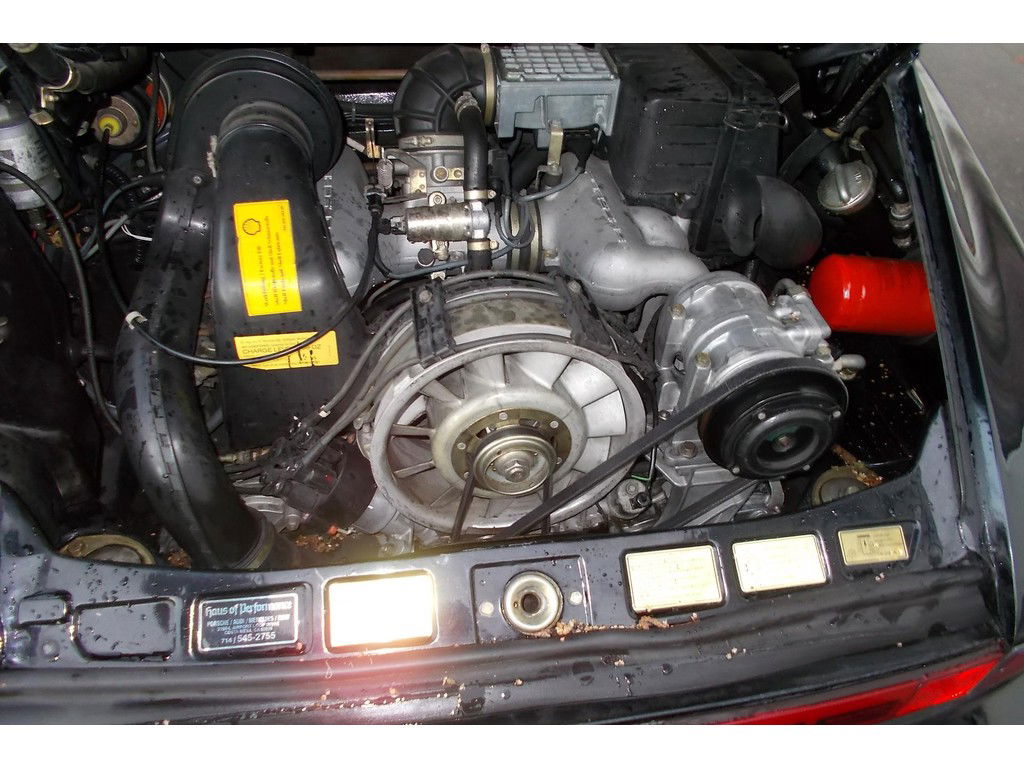 Porsche 911 Carrera 3.2 (US)