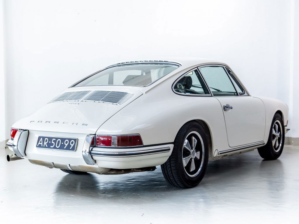 Porsche 911 T