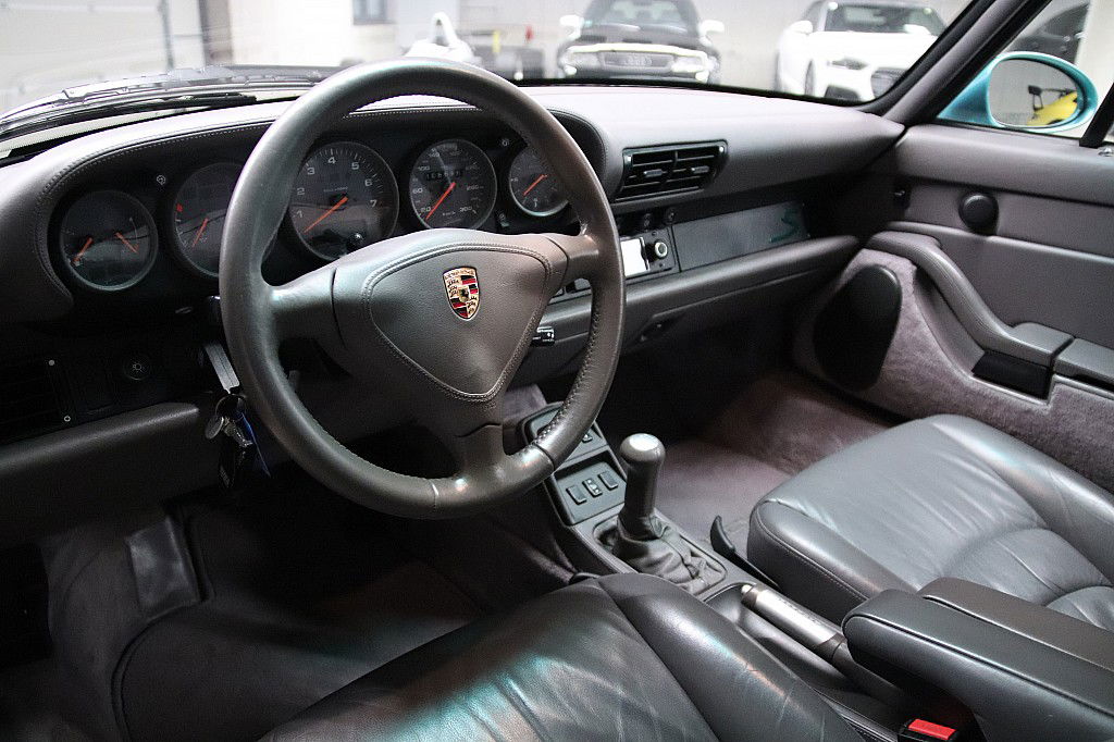Porsche 993 Carrera 4S