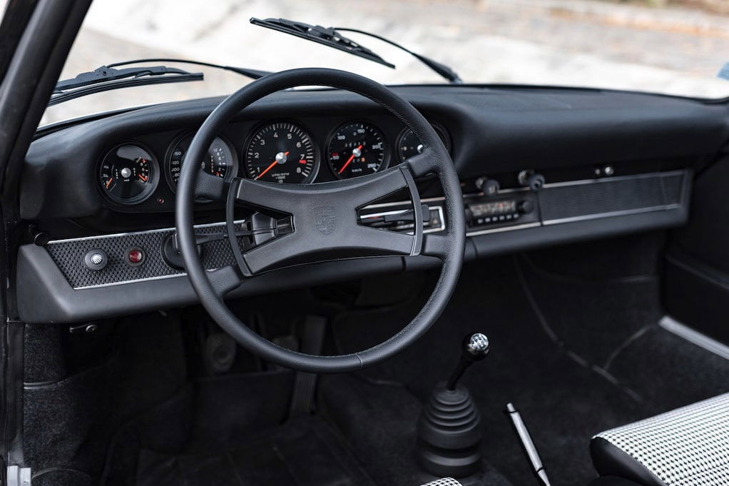 Porsche 911 S (F-Modell)