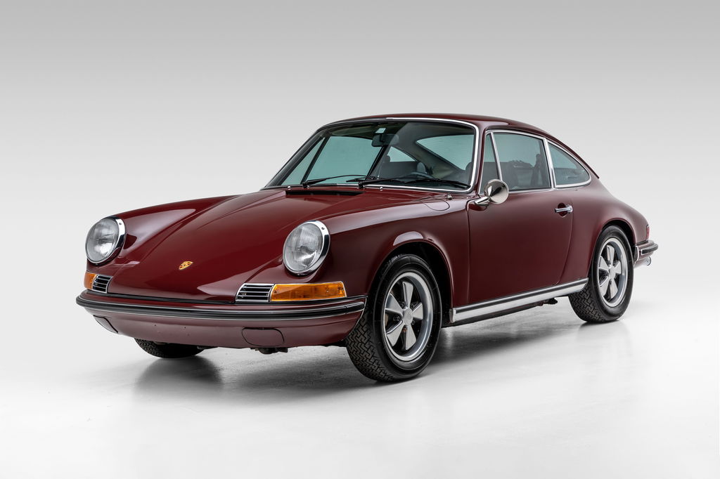 Porsche 911 S for sale in burgundy red