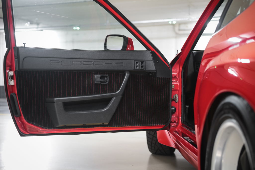 Porsche 924 Carrera GT