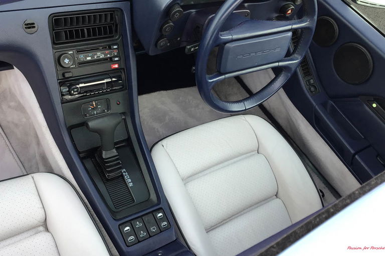 Porsche 928 S4