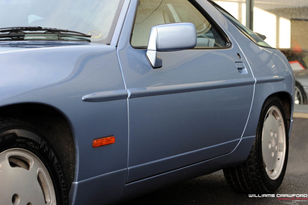 Porsche 928 S4