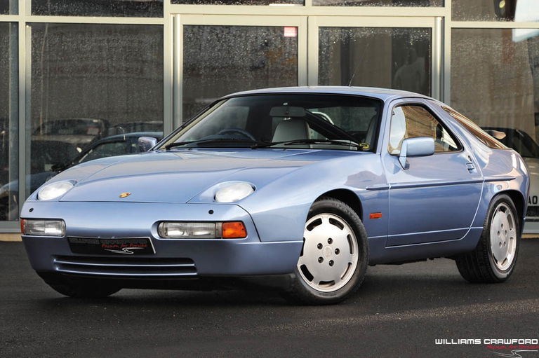 Porsche 928 S4