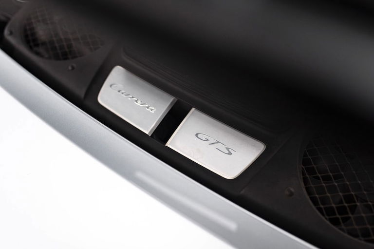 Porsche 991 Carrera GTS