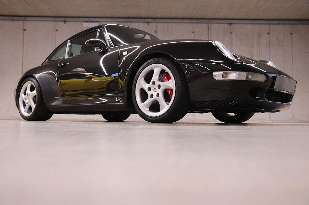 Porsche 993 Carrera 4S