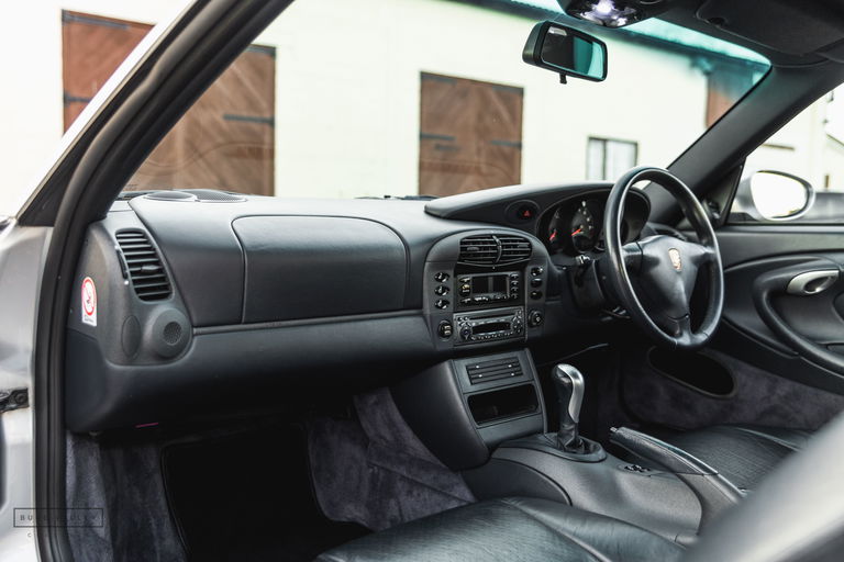 Porsche 996 Carrera 4