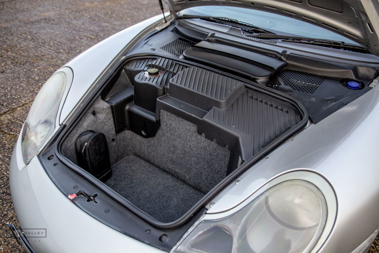 Porsche 996 Carrera 4