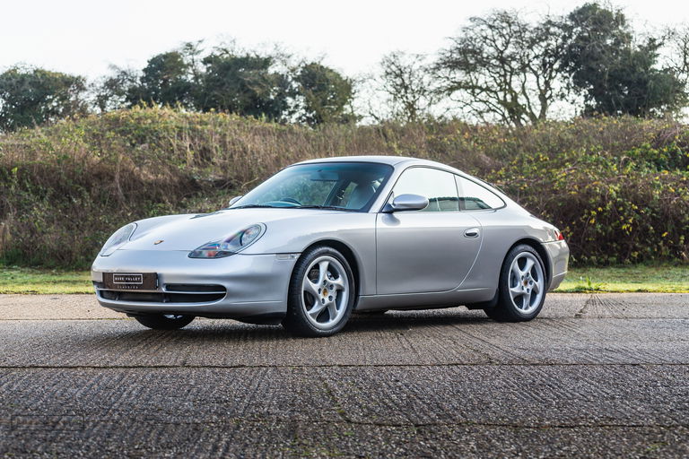 Porsche 996 Carrera 4