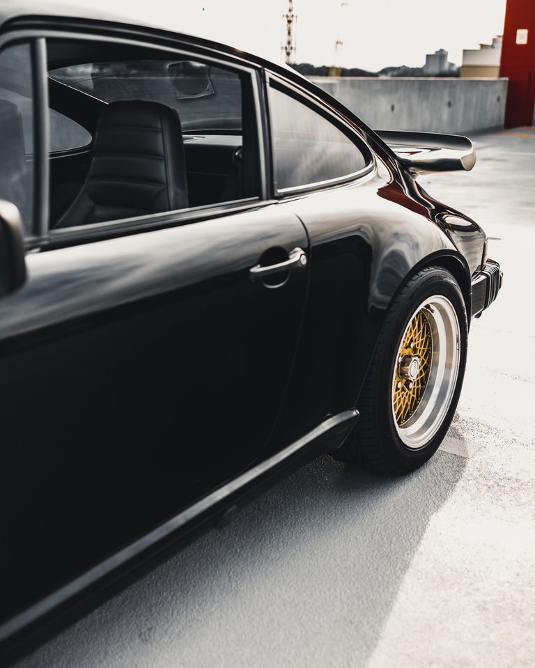 Porsche 911 Carrera 3.2 (US)