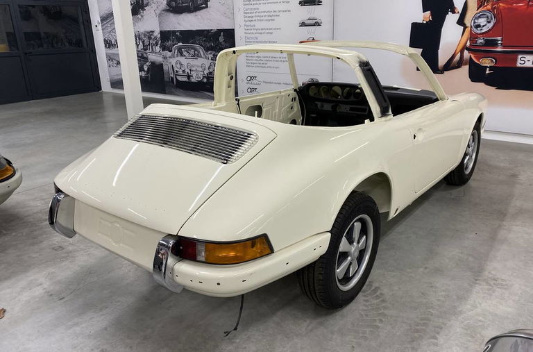 Porsche 911 S (F-Modell)