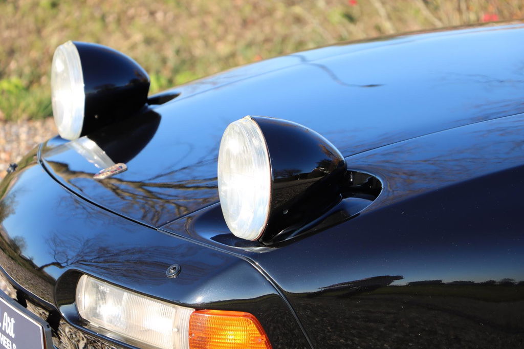 Porsche 928 GTS