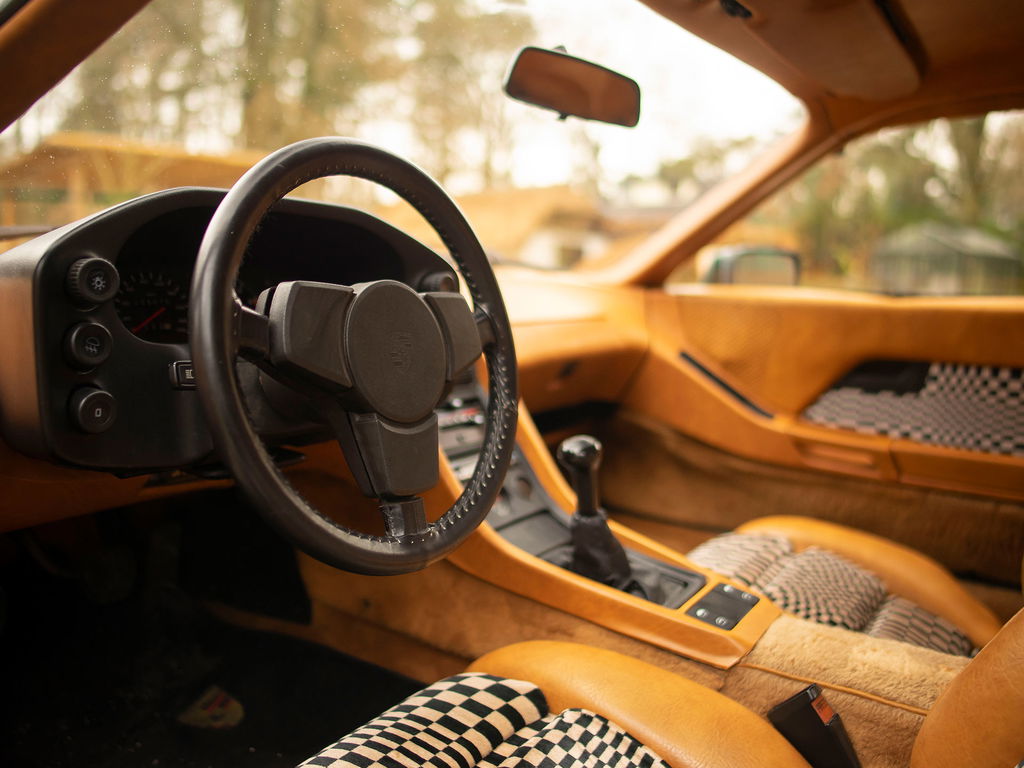 Porsche 928