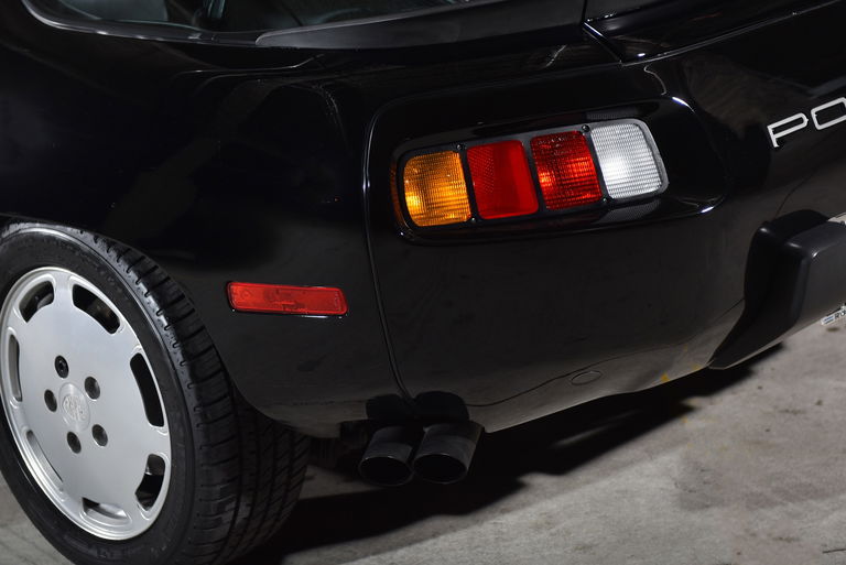 Porsche 928 S