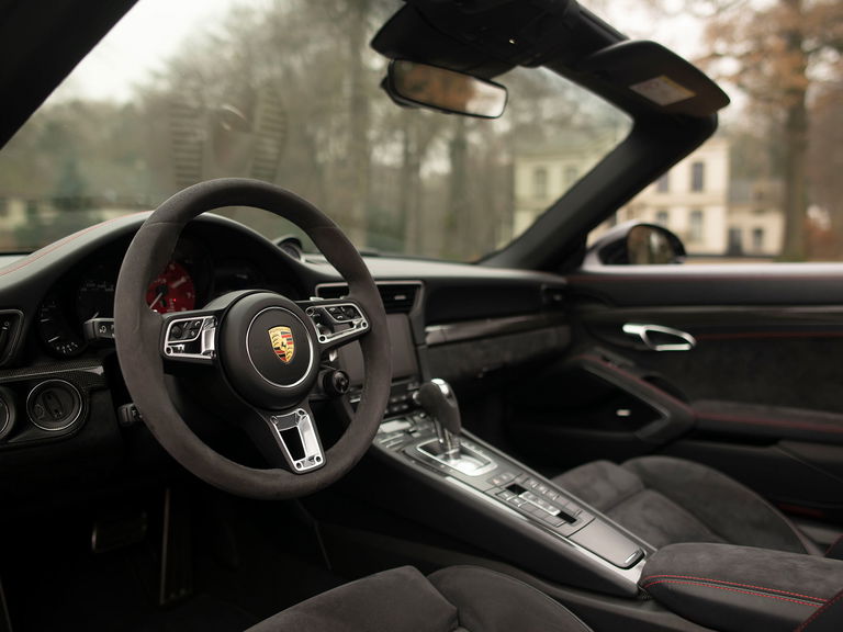 Porsche 991.2 Carrera GTS