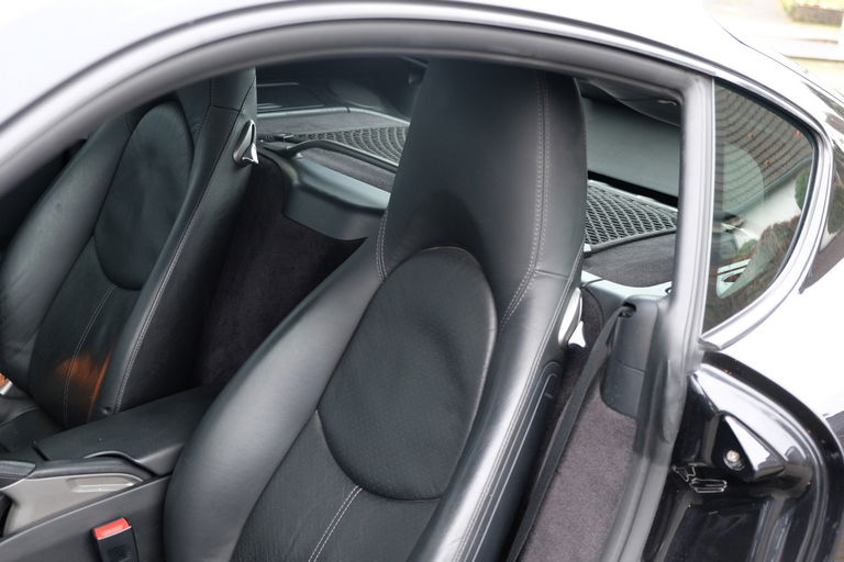 Porsche 987 Cayman S