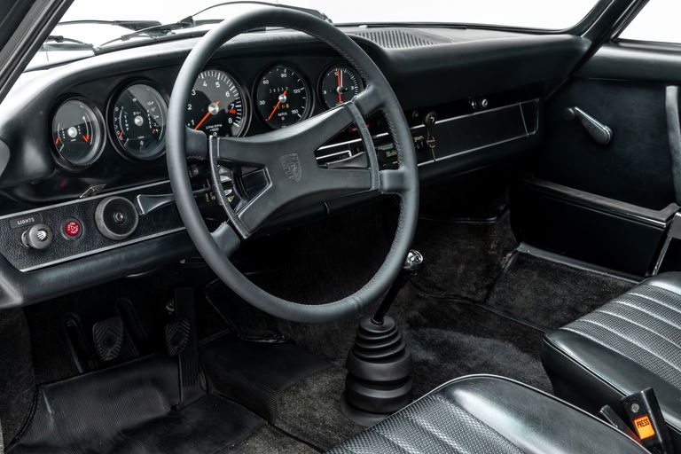 Porsche 911 S (F-Modell)