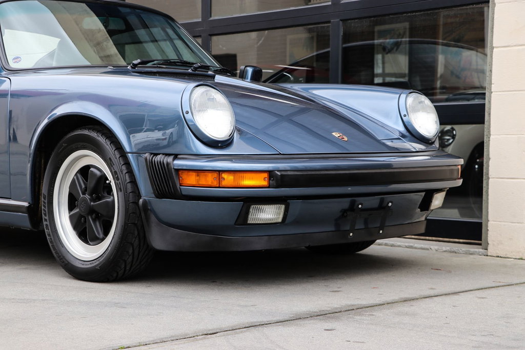 Porsche 911 Carrera 3.2 (US)