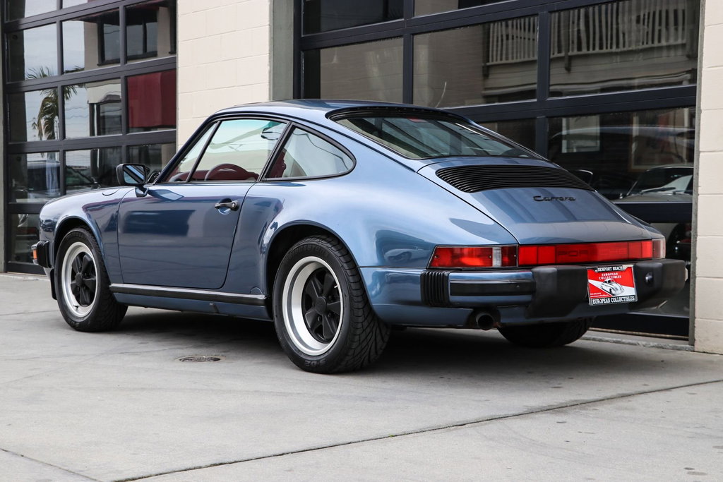 Porsche 911 Carrera 3.2 (US)