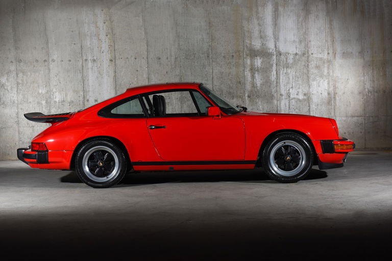 Porsche 911 Carrera 3.2 (US)