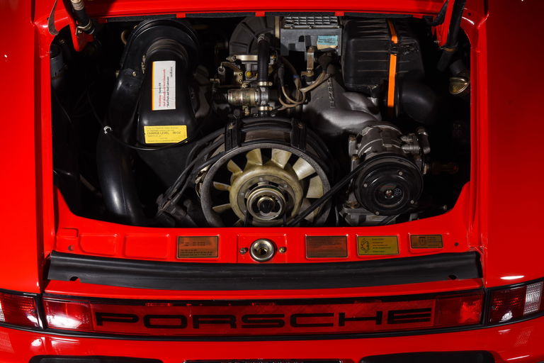 Porsche 911 Carrera 3.2 (US)