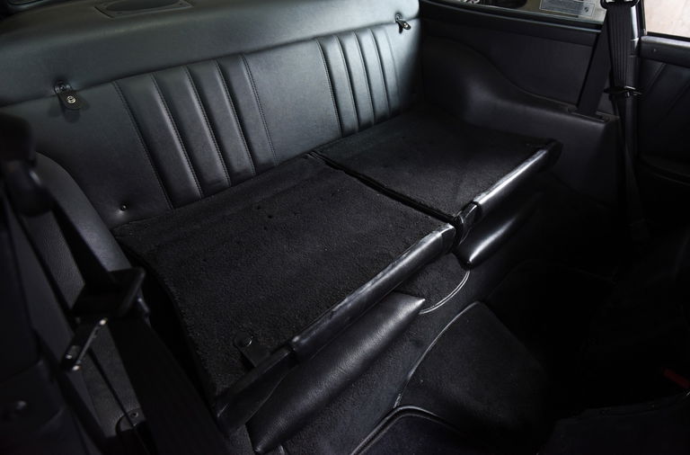 Porsche 911 Carrera 3.2 (US)