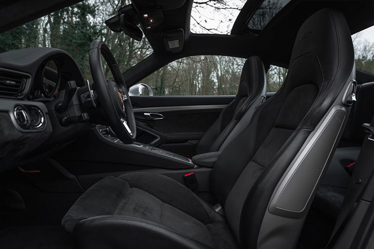 Porsche 991.2 Carrera GTS