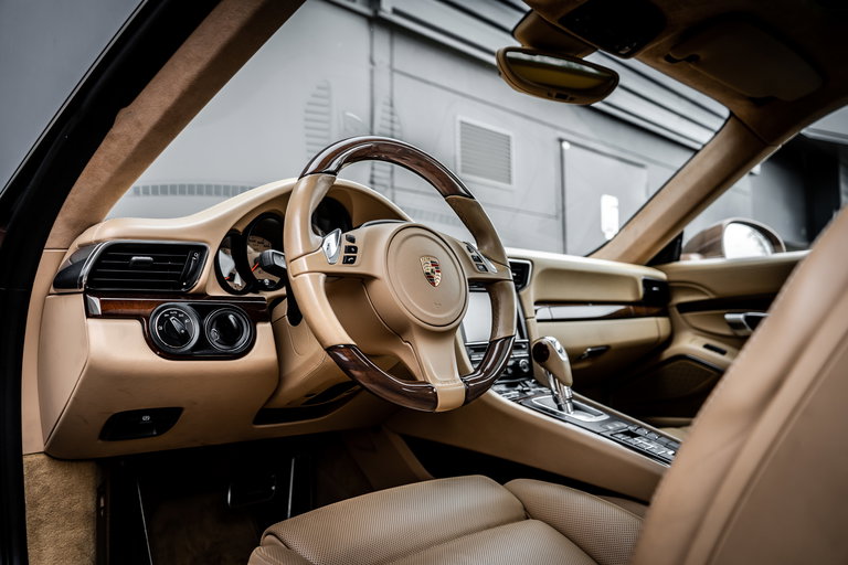 Porsche 991 Carrera 4