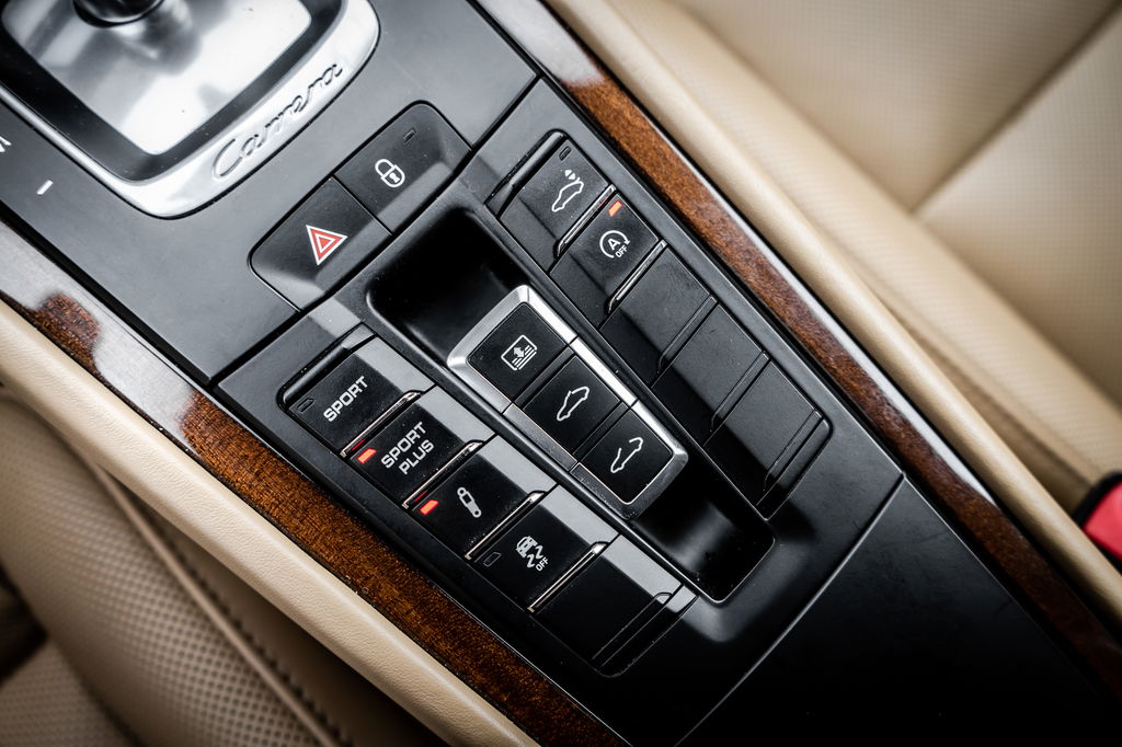 Porsche 991 Carrera 4