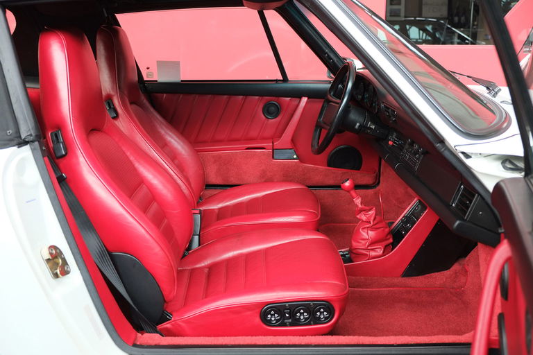 Porsche 911 Turbo 3.3 (US)