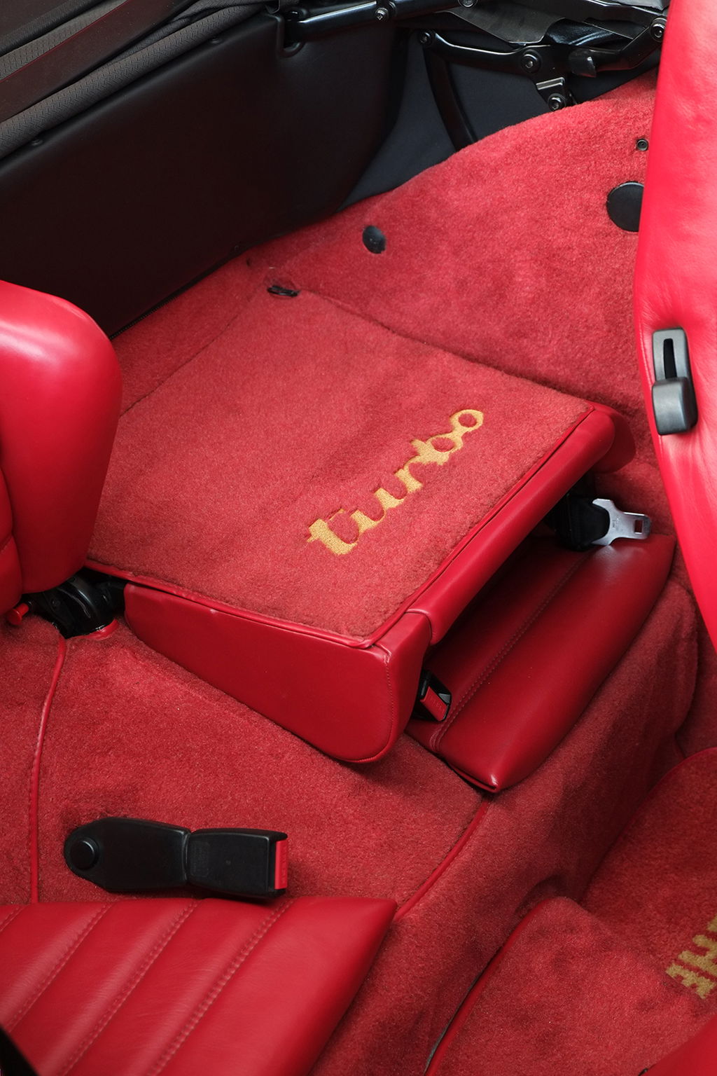 Porsche 911 Turbo 3.3 (US)