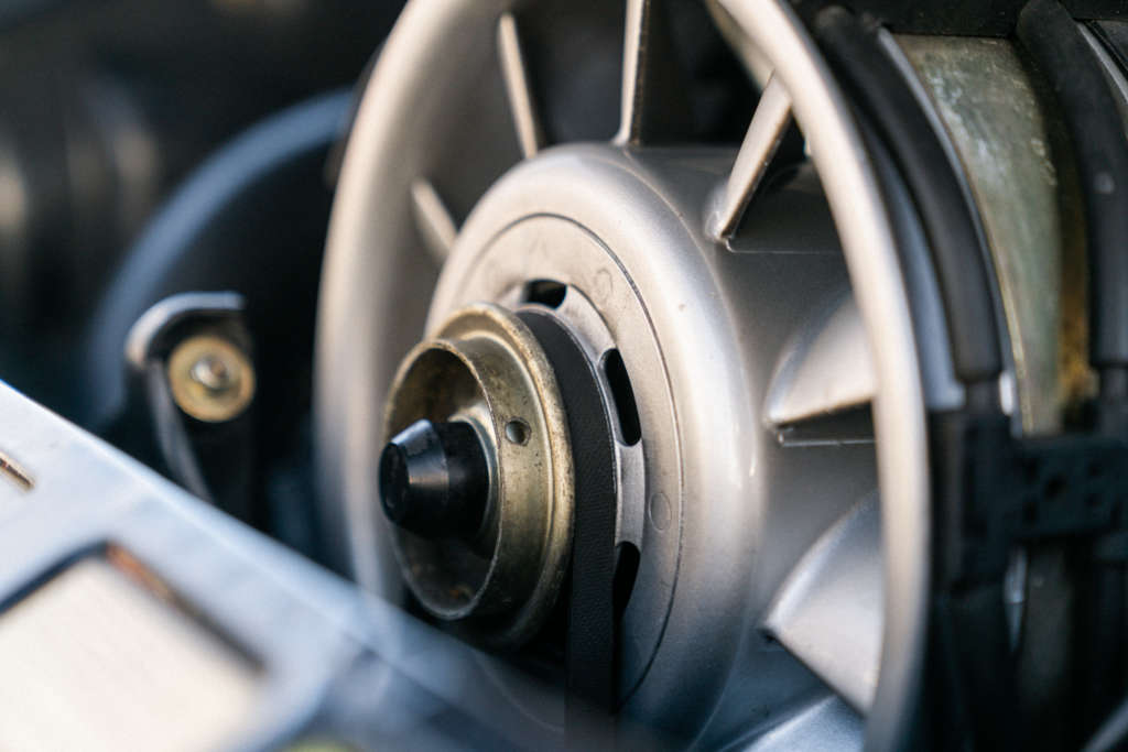 Porsche 911 Carrera 3.2 1987 - elferspot.com - Marketplace for Porsche