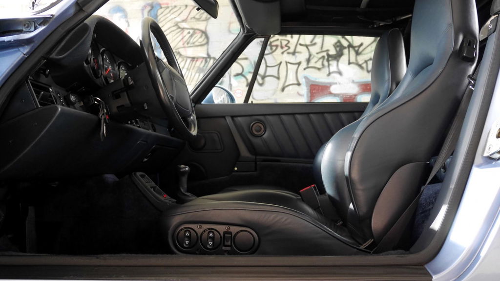 Porsche 964 Carrera 2 Cabrio WTL