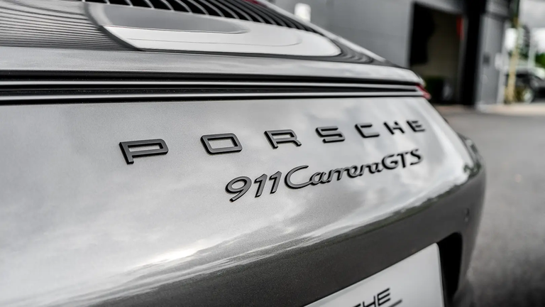Porsche 991.2 Carrera GTS