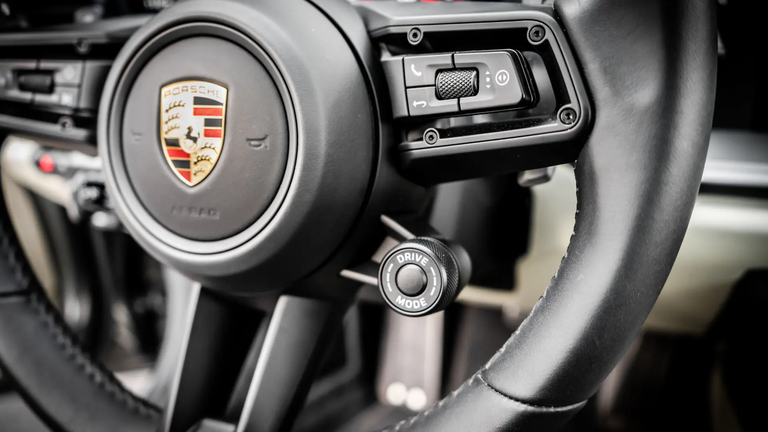 Porsche 992 Carrera 4S